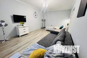 1-к квартира, посуточно, 40м2, 6/9 этаж