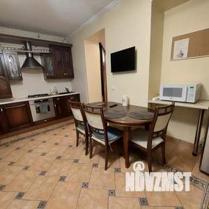 1-к квартира, посуточно, 45м2, 3/7 этаж