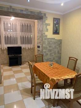 2-к квартира, посуточно, 83м2, 1/10 этаж