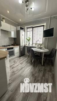 2-к квартира, посуточно, 53м2, 1/1 этаж