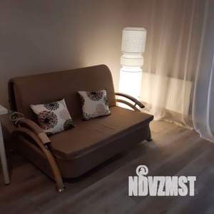 1-к квартира, посуточно, 45м2, 2/9 этаж