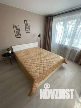 1-к квартира, посуточно, 32м2, 4/5 этаж