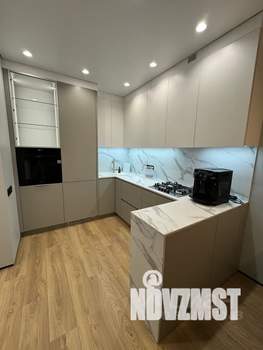 1-к квартира, посуточно, 41м2, 10/10 этаж