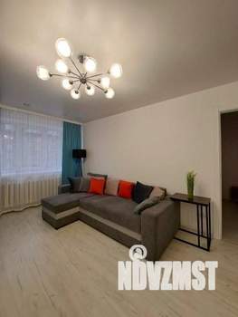 2-к квартира, посуточно, 47м2, 1/1 этаж