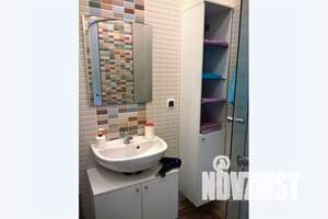 1-к квартира, посуточно, 42м2, 3/6 этаж