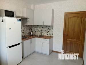 1-к квартира, посуточно, 35м2, 2/10 этаж