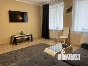 1-к квартира, посуточно, 62м2, 1/1 этаж