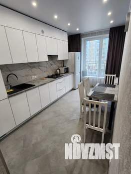 1-к квартира, посуточно, 39м2, 3/6 этаж