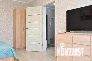 1-к квартира, посуточно, 38м2, 7/10 этаж