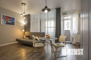 Студия квартира, посуточно, 37м2, 7/10 этаж