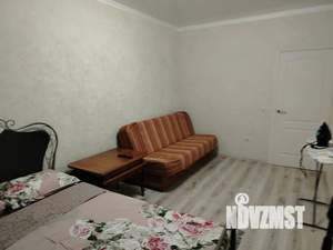 1-к квартира, посуточно, 37м2, 1/8 этаж