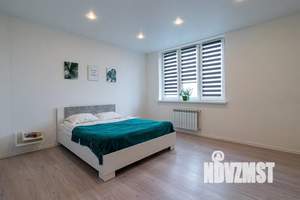 1-к квартира, посуточно, 43м2, 6/9 этаж