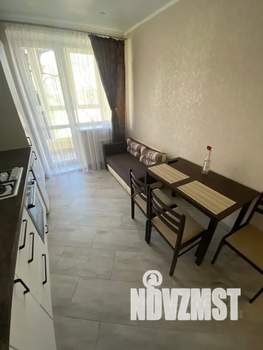 1-к квартира, посуточно, 42м2, 2/8 этаж