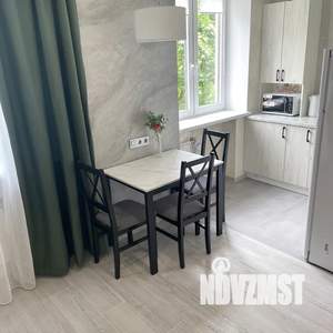 2-к квартира, посуточно, 44м2, 3/3 этаж