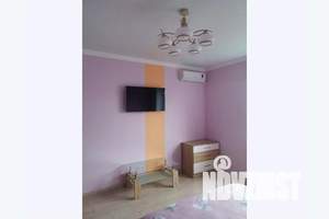 1-к квартира, посуточно, 37м2, 7/9 этаж