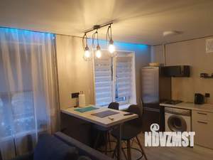 Студия квартира, посуточно, 32м2, 1/5 этаж