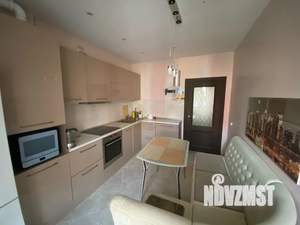 1-к квартира, посуточно, 42м2, 3/9 этаж