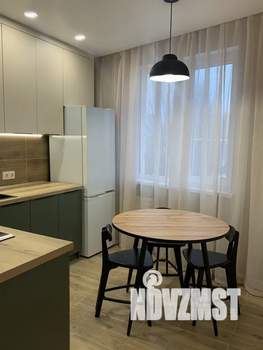 1-к квартира, посуточно, 38м2, 4/10 этаж