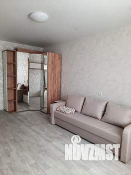 1-к квартира, посуточно, 38м2, 3/5 этаж