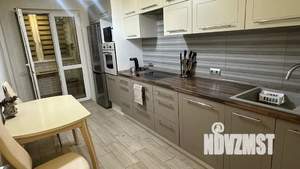 1-к квартира, посуточно, 36м2, 3/12 этаж