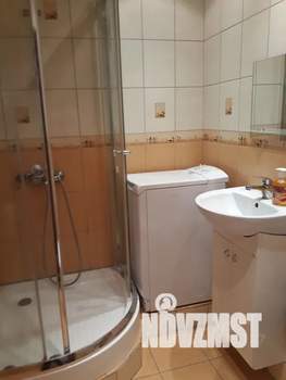 2-к квартира, посуточно, 42м2, 3/5 этаж