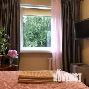 2-к квартира, посуточно, 43м2, 3/5 этаж