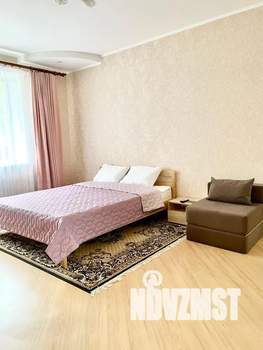 1-к квартира, посуточно, 43м2, 1/4 этаж