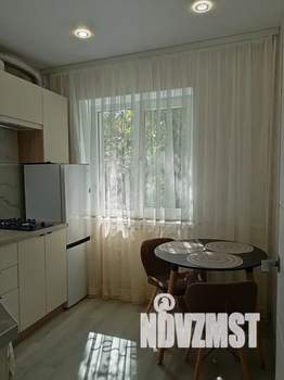 1-к квартира, посуточно, 32м2, 3/4 этаж