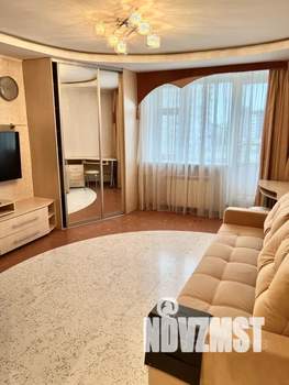 1-к квартира, посуточно, 43м2, 5/7 этаж