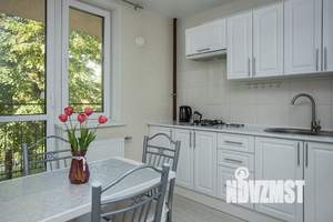 1-к квартира, посуточно, 42м2, 2/10 этаж