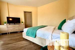 1-к квартира, посуточно, 42м2, 3/8 этаж