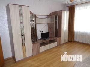2-к квартира, посуточно, 55м2, 1/1 этаж