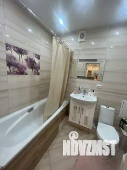 1-к квартира, посуточно, 40м2, 5/8 этаж