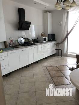 Студия квартира, посуточно, 45м2, 1/7 этаж