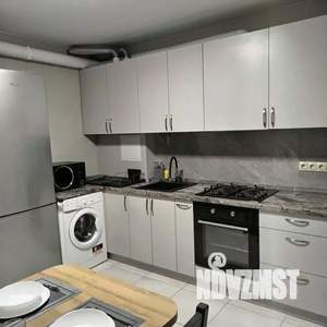 2-к квартира, посуточно, 63м2, 1/1 этаж