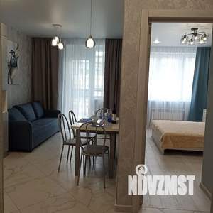 1-к квартира, посуточно, 35м2, 6/9 этаж