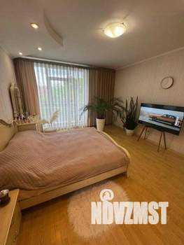 1-к квартира, посуточно, 67м2, 1/1 этаж