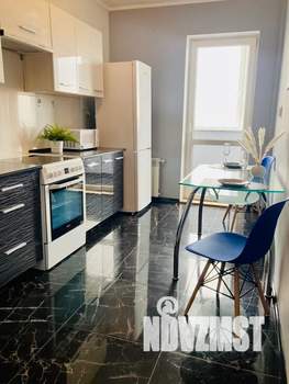 1-к квартира, посуточно, 32м2, 15/16 этаж