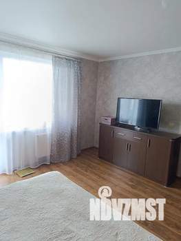 1-к квартира, посуточно, 40м2, 6/9 этаж