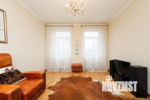 2-к квартира, посуточно, 60м2, 1/1 этаж