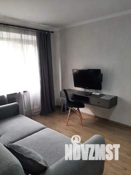 Студия квартира, посуточно, 37м2, 3/4 этаж