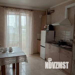 1-к квартира, посуточно, 39м2, 2/10 этаж