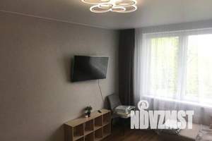 1-к квартира, посуточно, 42м2, 3/7 этаж