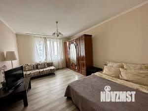 1-к квартира, посуточно, 41м2, 7/10 этаж
