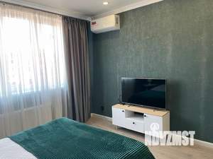 1-к квартира, посуточно, 39м2, 7/10 этаж