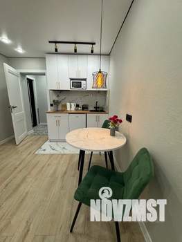 Студия квартира, посуточно, 25м2, 1/5 этаж