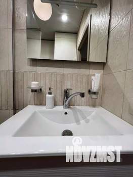 1-к квартира, посуточно, 49м2, 1/1 этаж