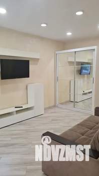 1-к квартира, посуточно, 33м2, 1/9 этаж