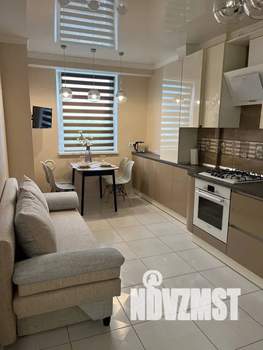 1-к квартира, посуточно, 42м2, 9/9 этаж