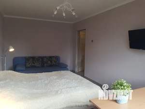 1-к квартира, посуточно, 36м2, 4/10 этаж